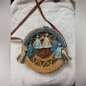 Straw bag with fringe